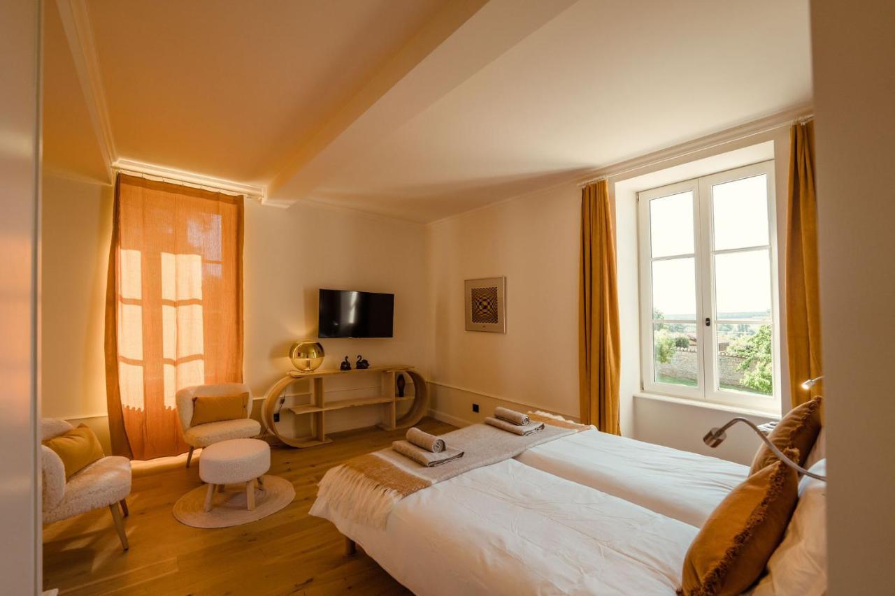 Clos Des Dames De Lancharre - La Maison Des Vignes Bed & Breakfast